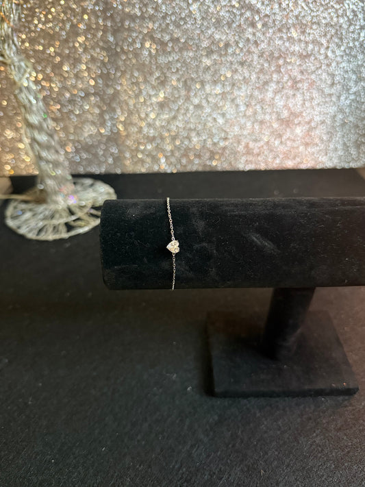 Pulseira com pedra em zircónia com formato de Coração